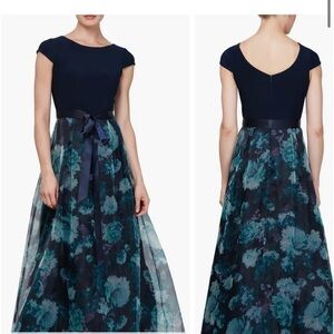 SL Fashions Organza Patterned Gown
SL FASHIONS Navy Floral size 12